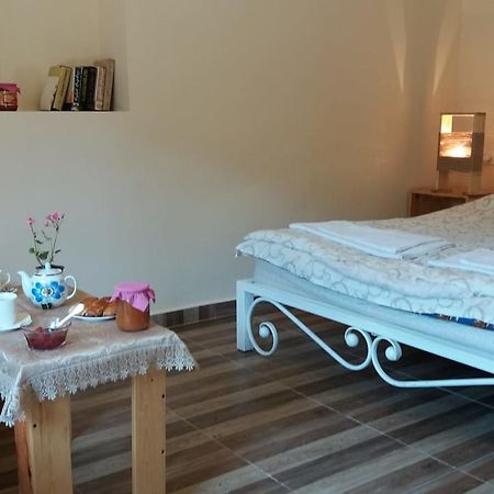 Arami Guest House Dilijan Exterior foto