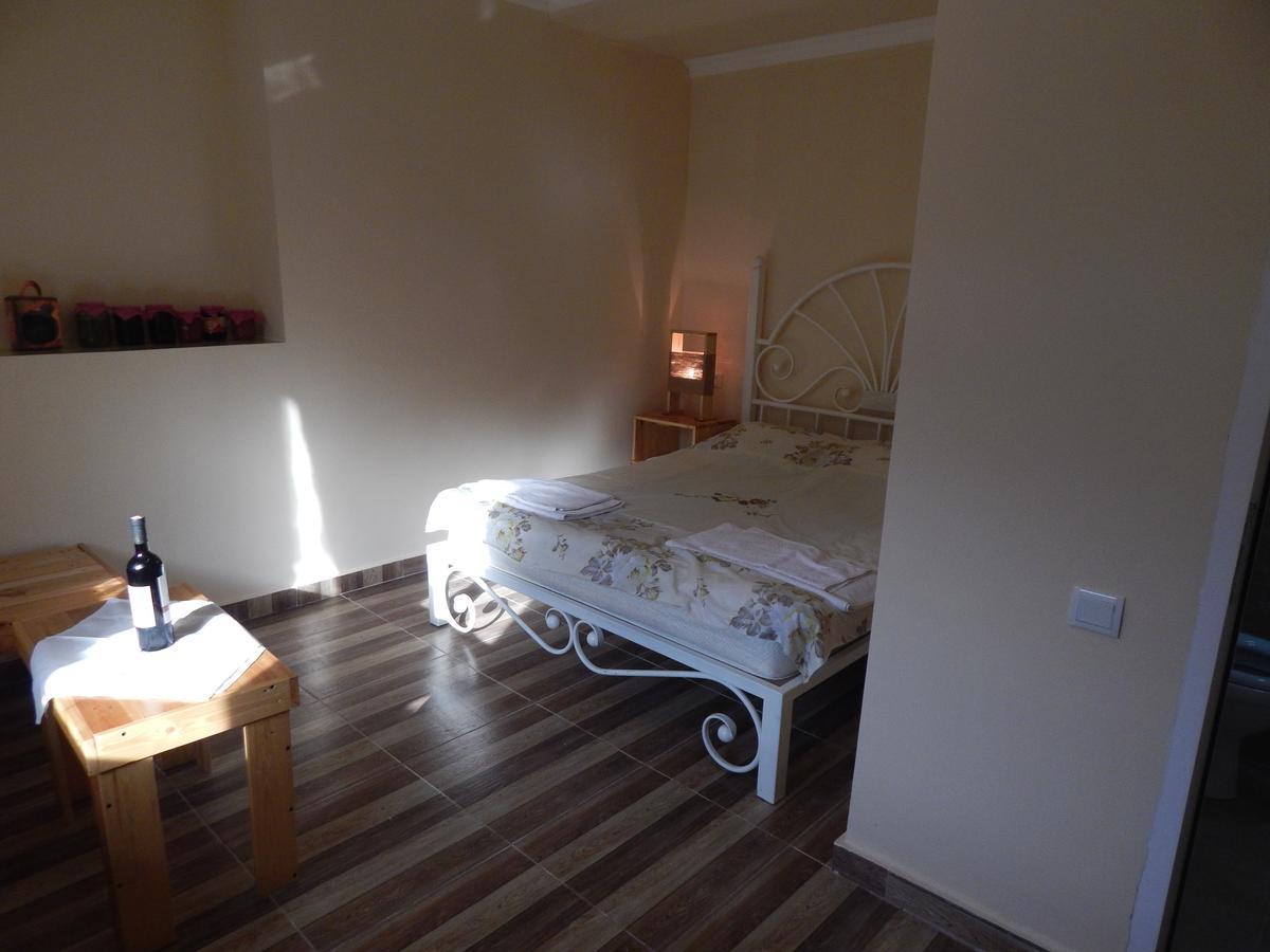 Arami Guest House Dilijan Exterior foto